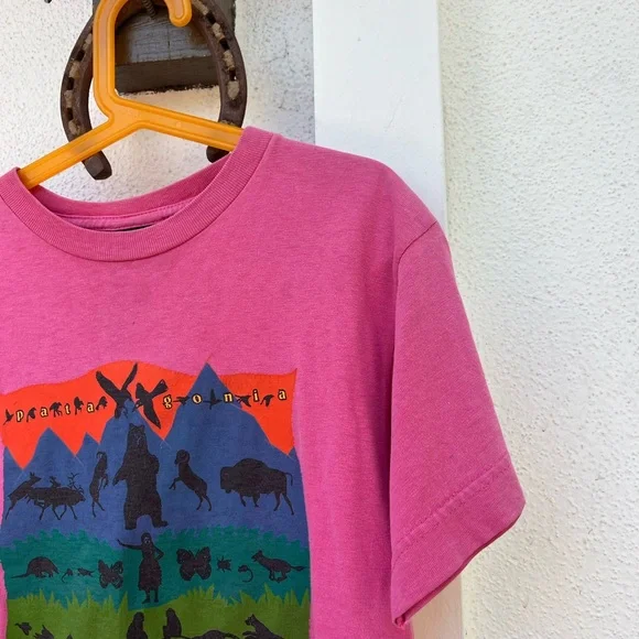 Rare Vintage 1993 Women's Patagonia "Endangered Animals" T- Shirt (Small) - Picture 7 of 7